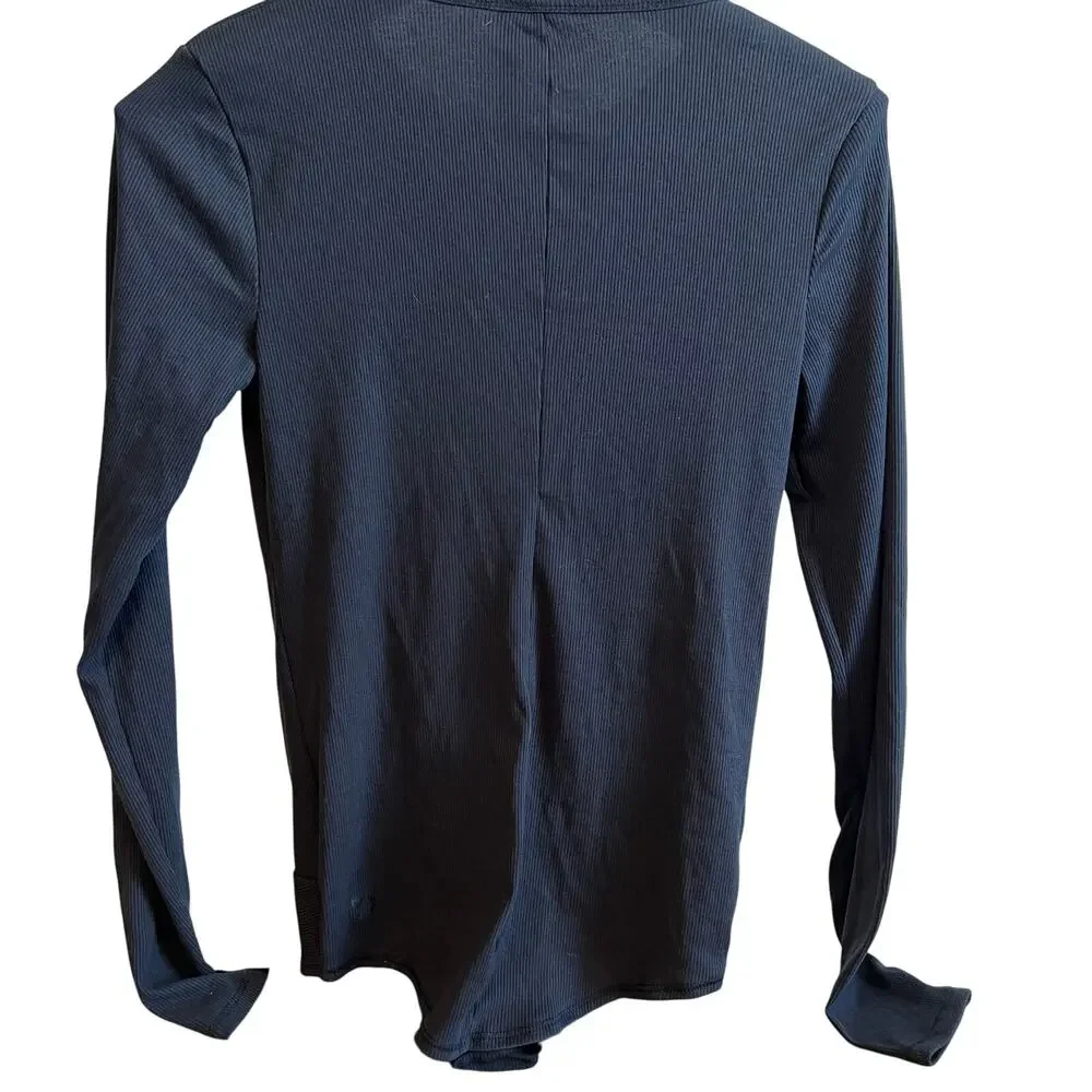 All in Motion Women's Black Long Sleeve Twist Front T-Shirt - Size Small - NWT - Picture 4 of 10